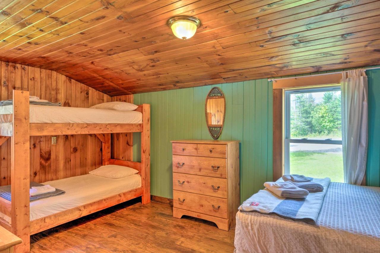 Rustic Cabin Retreat On Rangeley Lake! Екстериор снимка
