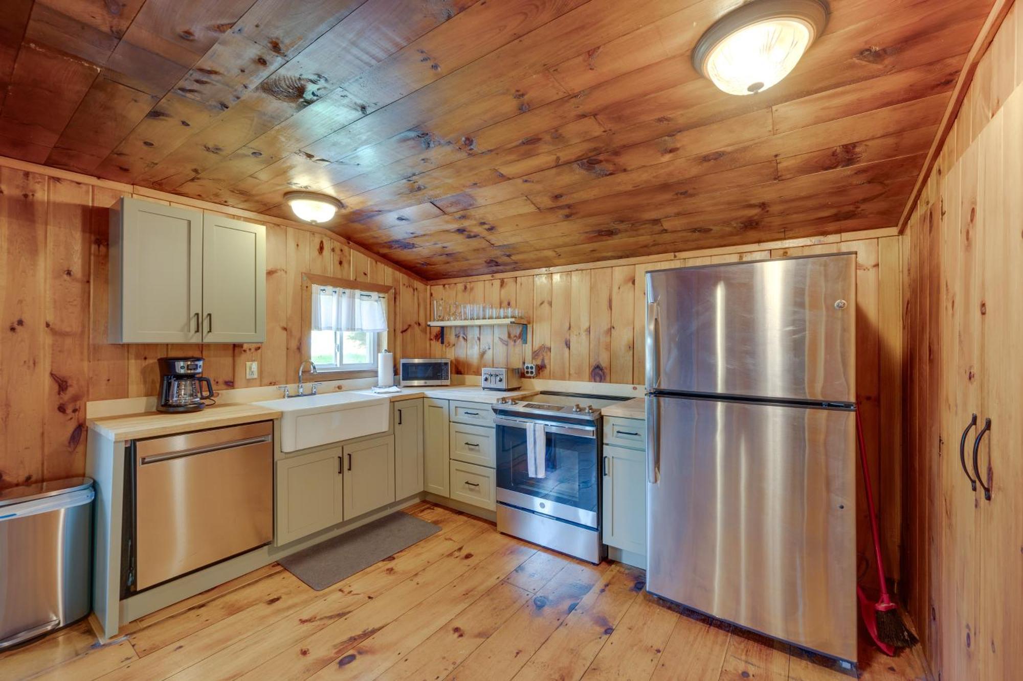 Rustic Cabin Retreat On Rangeley Lake! Екстериор снимка